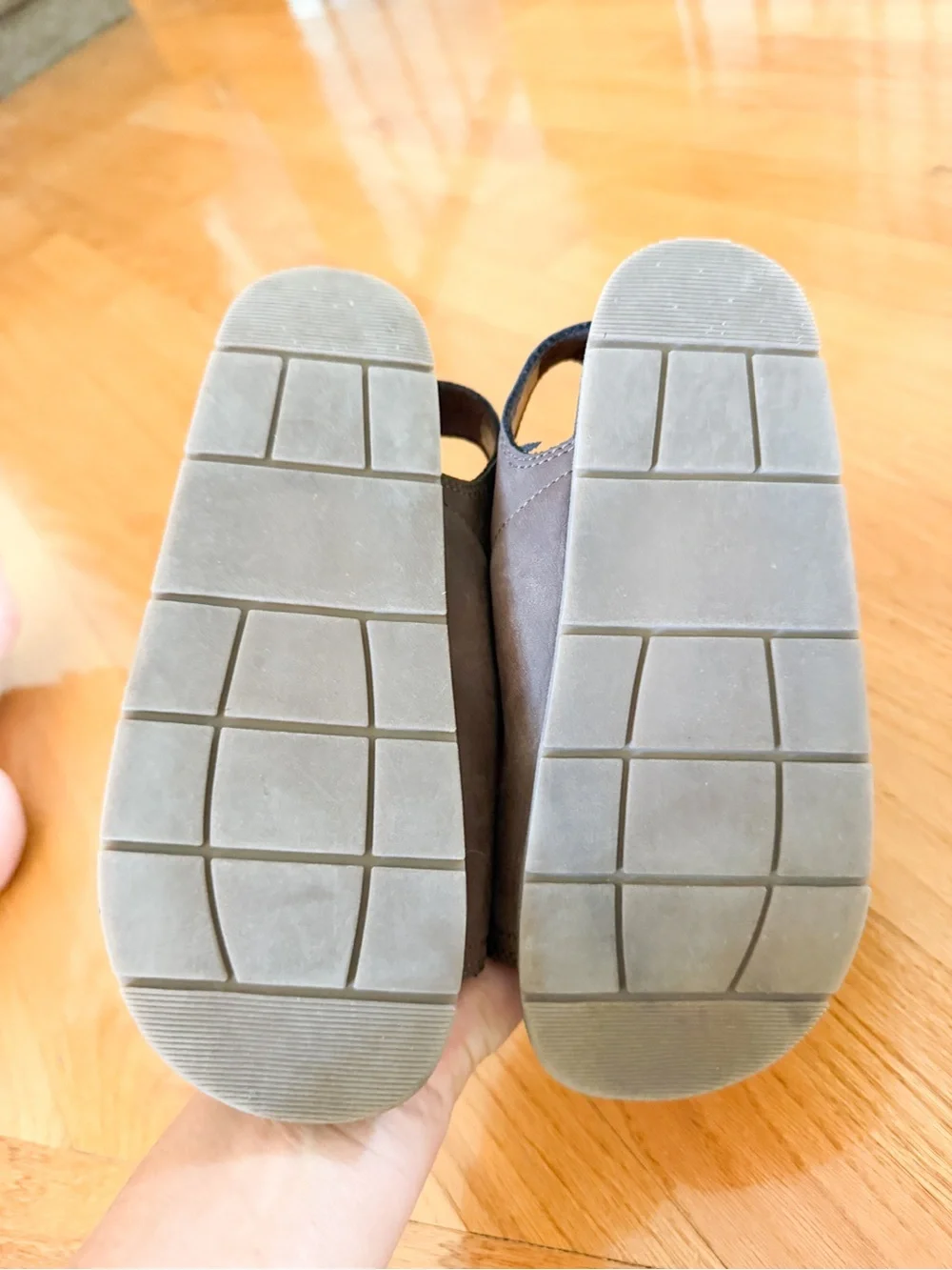 Kids Brown Adjustable Strap Sandals 3Y